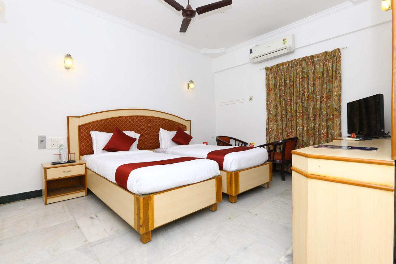 Mount Heera Hotel Chennai Exterior foto