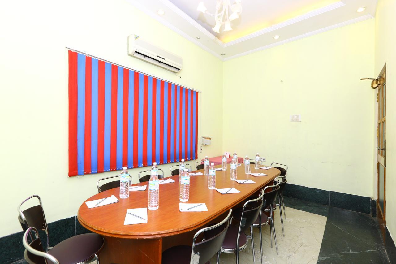 Mount Heera Hotel Chennai Exterior foto